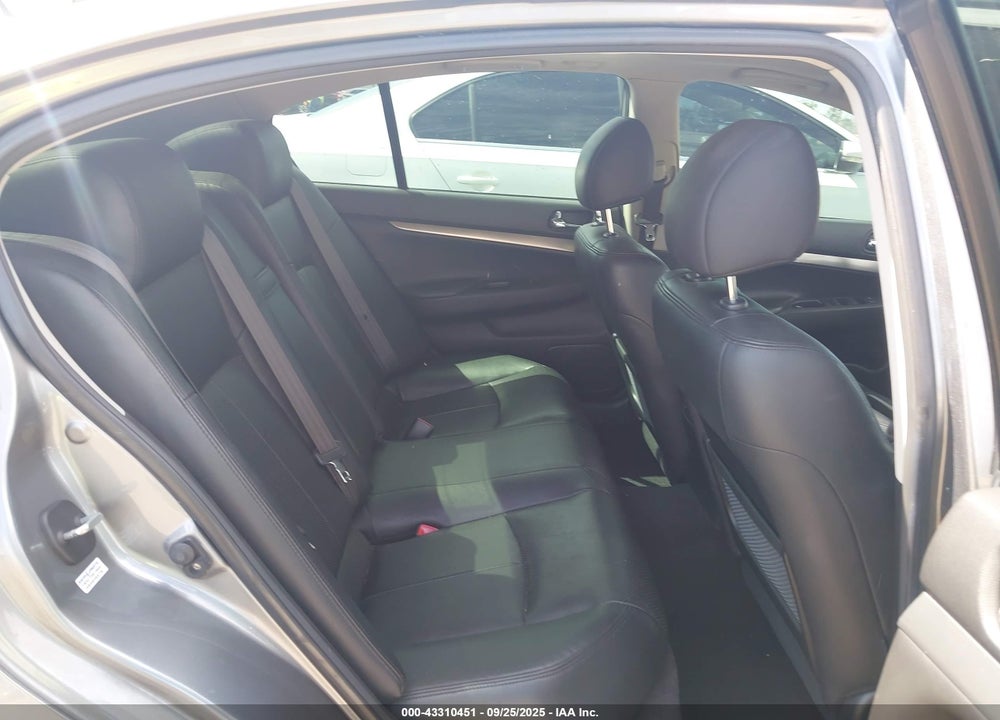 2011 INFINITI G37 VIN: JN1CV6AP5BM508413