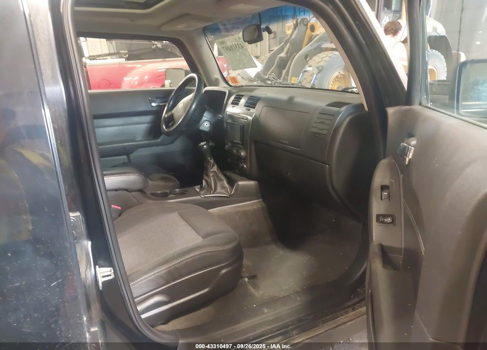 2008 HUMMER H3 SUV VIN: 5GTEN13E288129593