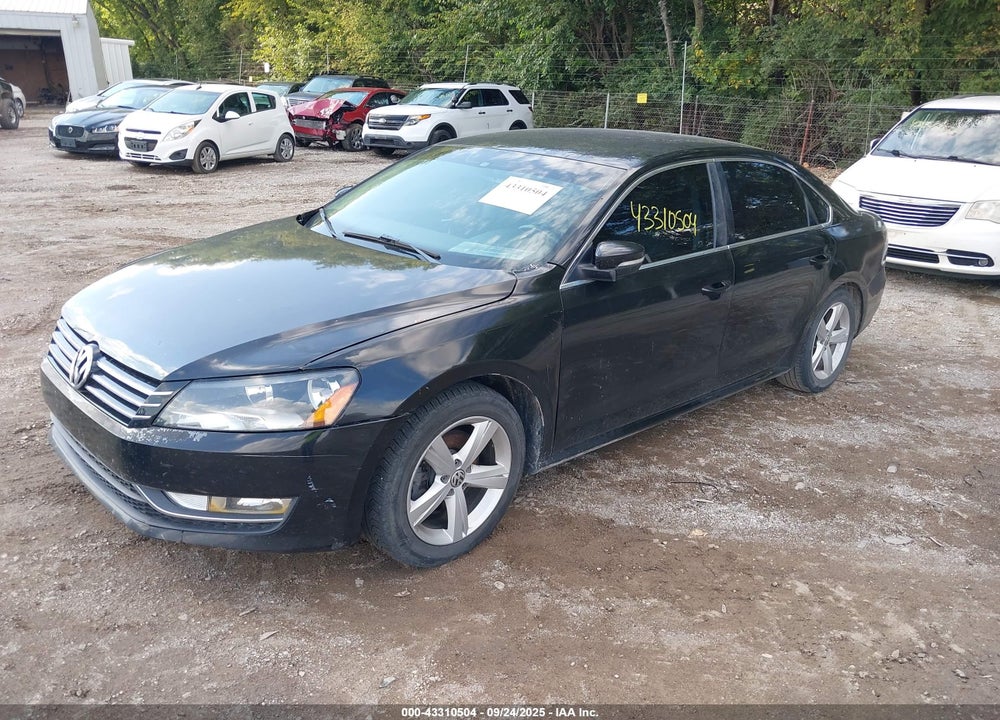 2014 VOLKSWAGEN PASSAT VIN: 1VWAT7A32EC044842