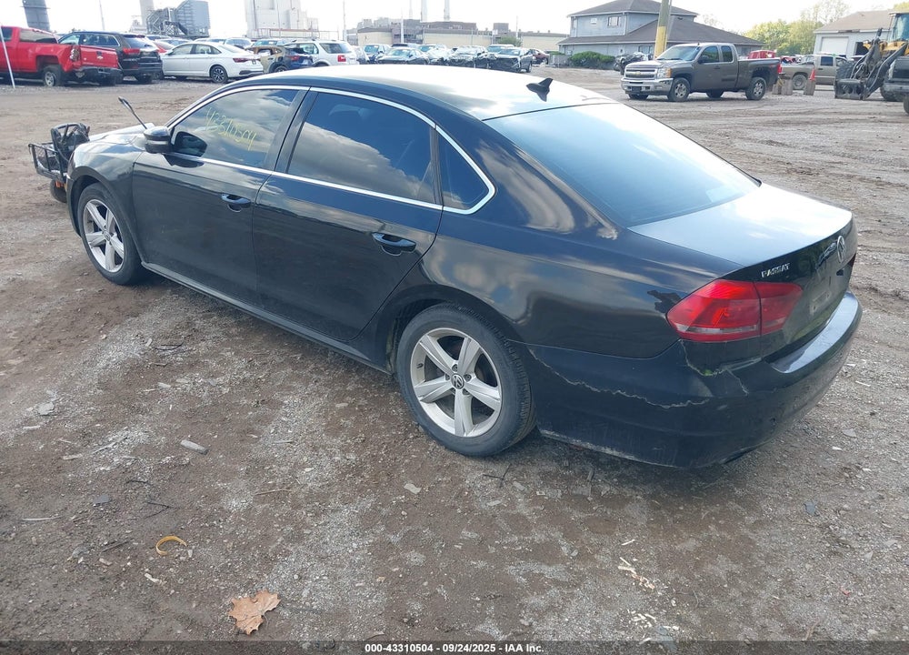 2014 VOLKSWAGEN PASSAT VIN: 1VWAT7A32EC044842