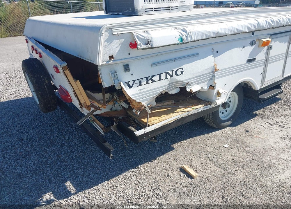 2000 VIKING 2107 ST VIN: 1TV1C5515Y5511742