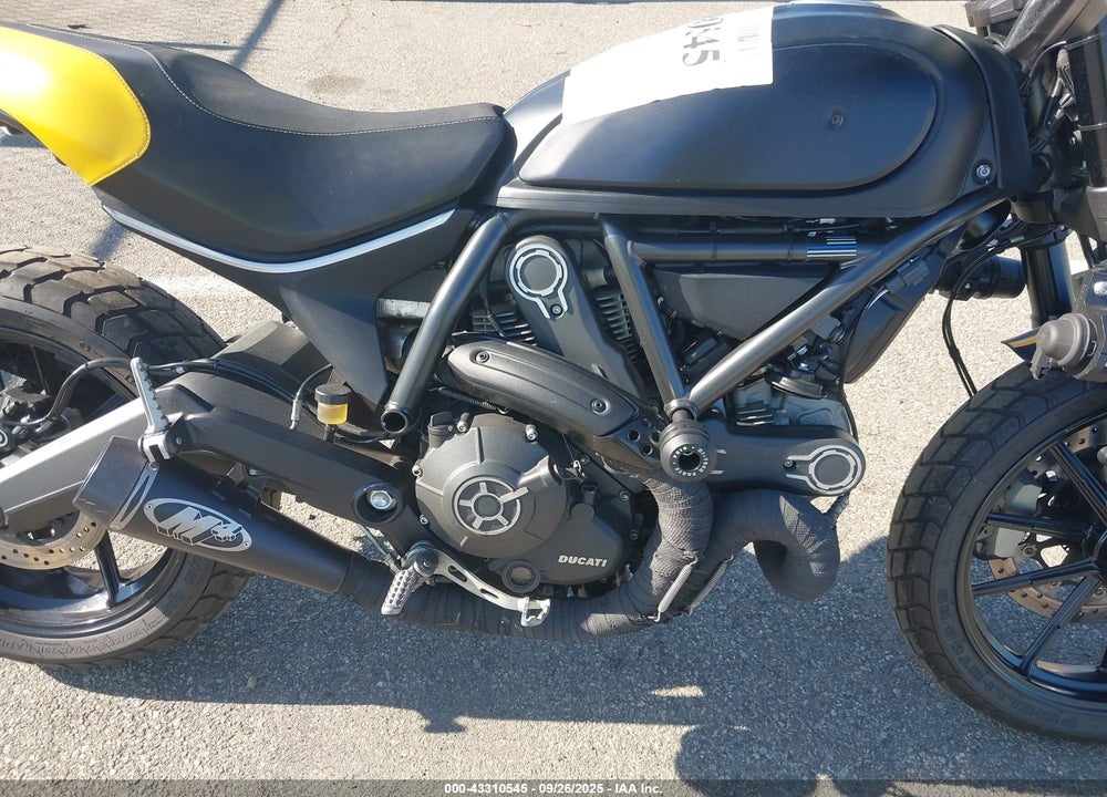 2016 DUCATI SCRAMBLER 800 VIN: ML015ANM5GT008224