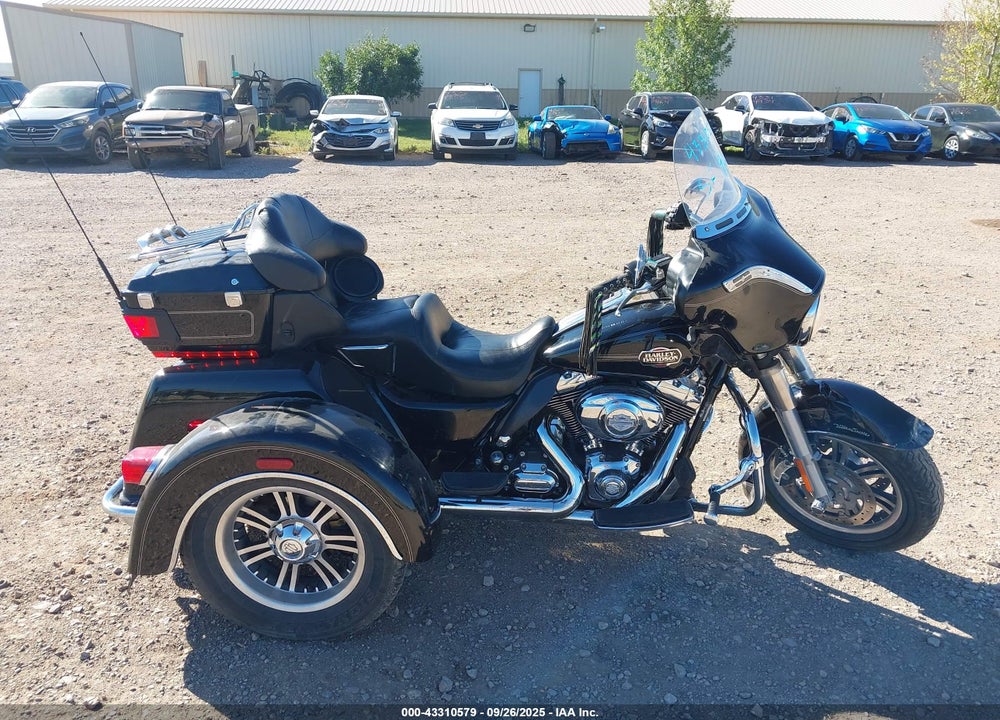 2009 HARLEY-DAVIDSON FLHTCUTG VIN: 1HD1MAM189Y852093