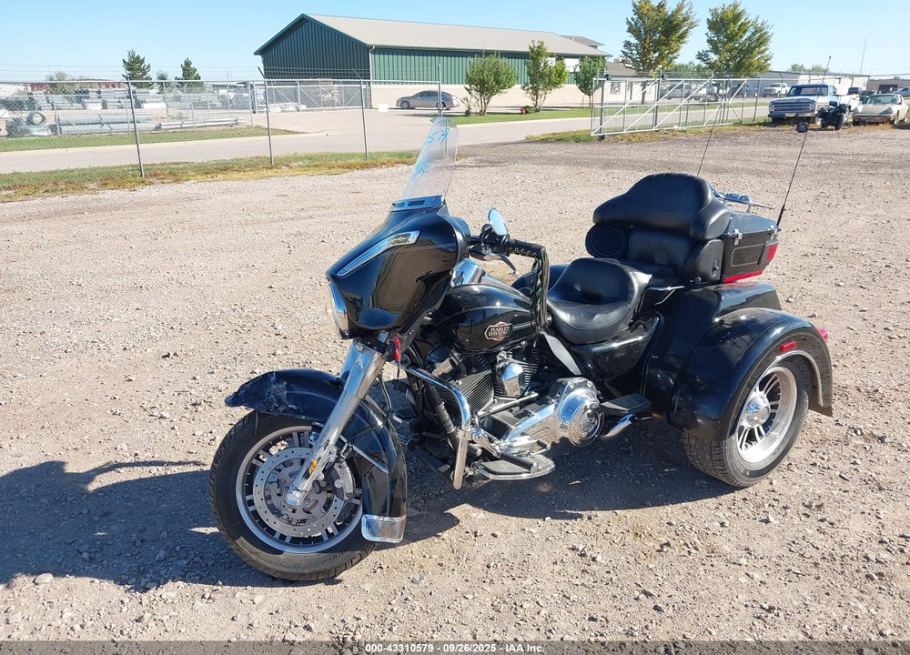 2009 HARLEY-DAVIDSON FLHTCUTG VIN: 1HD1MAM189Y852093