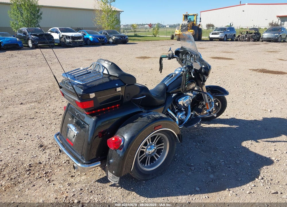 2009 HARLEY-DAVIDSON FLHTCUTG VIN: 1HD1MAM189Y852093