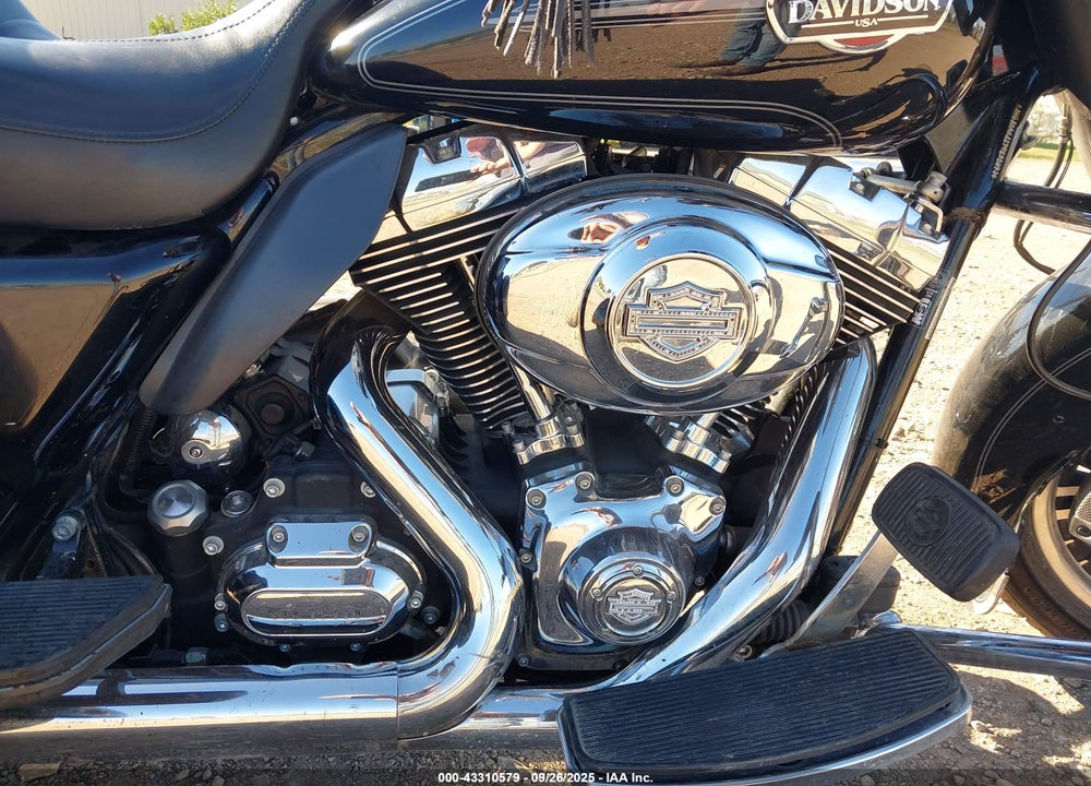 2009 HARLEY-DAVIDSON FLHTCUTG VIN: 1HD1MAM189Y852093