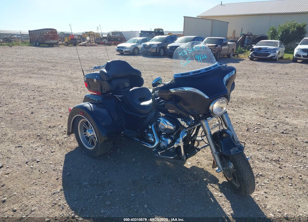 2009 HARLEY-DAVIDSON FLHTCUTG VIN: 1HD1MAM189Y852093
