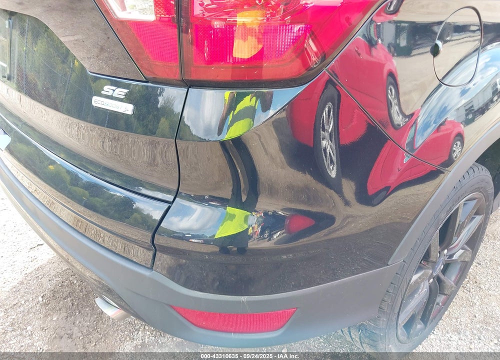 2019 FORD ESCAPE VIN: 1FMCU0GD2KUA07324