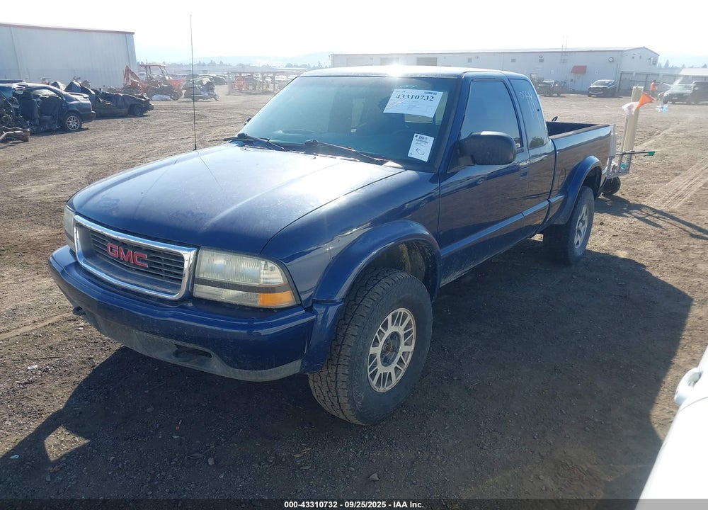2002 GMC SONOMA SLS VIN: 1GTCT19W328116153