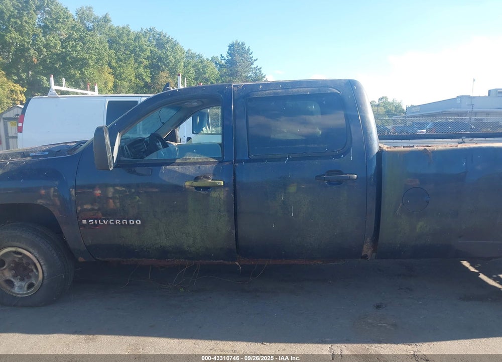 2008 CHEVROLET SILVERADO 2500HD WORK TRUCK VIN: 1GCHK23K08F188128