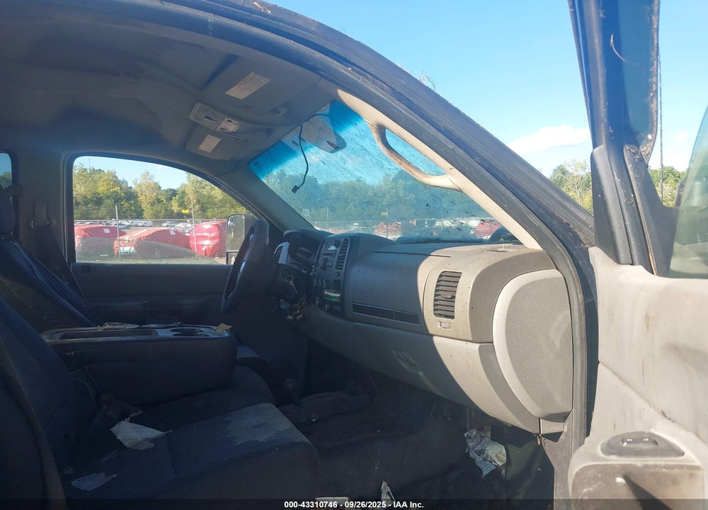 2008 CHEVROLET SILVERADO 2500HD WORK TRUCK VIN: 1GCHK23K08F188128