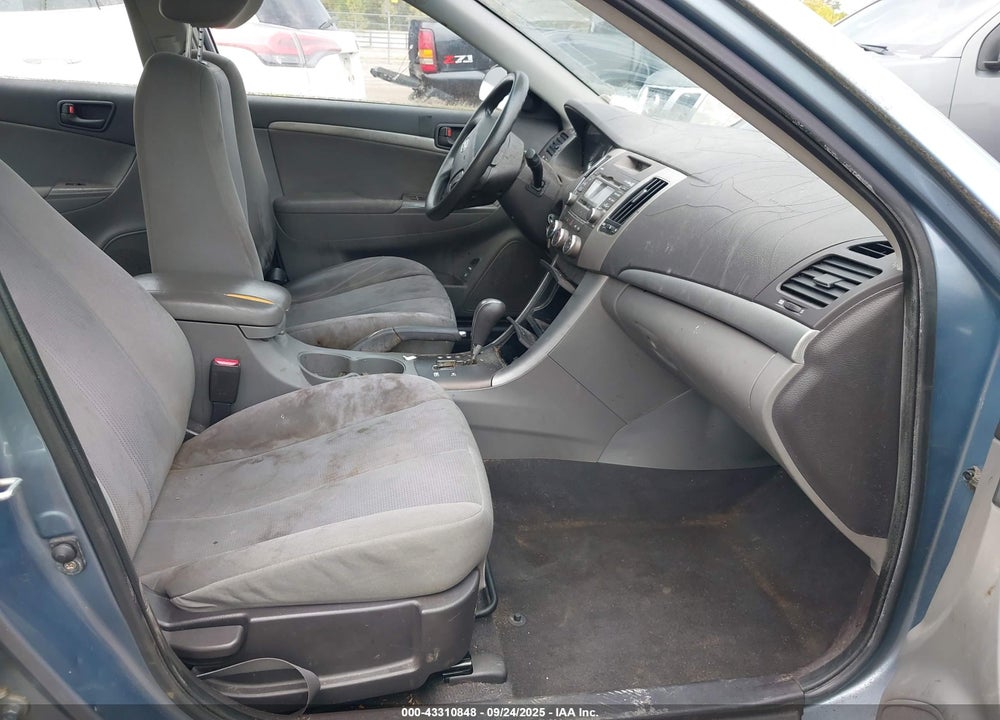 2010 HYUNDAI SONATA VIN: 5NPET4AC4AH657675