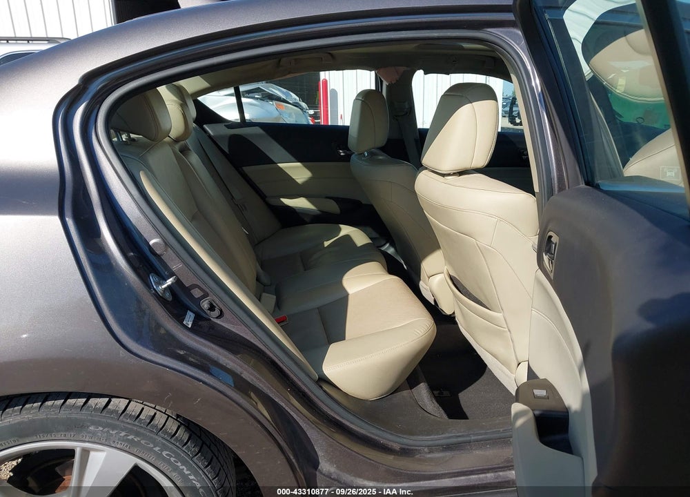 2013 ACURA ILX VIN: 19VDE1F53DE020955