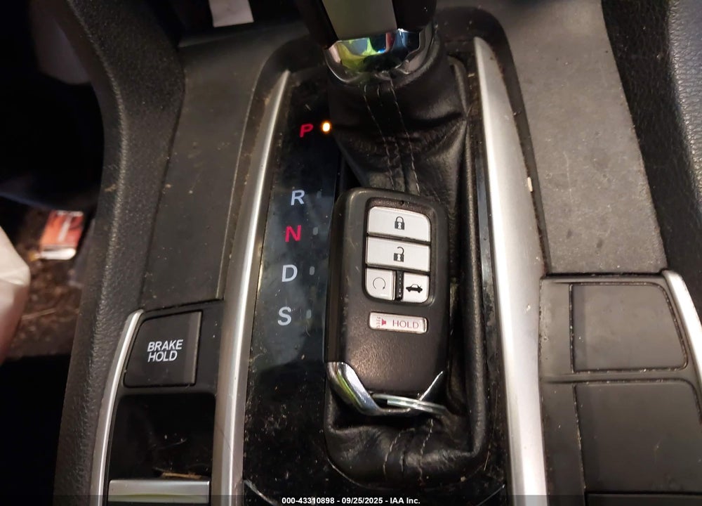 2019 HONDA CIVIC VIN: 2HGFC2F81KH576996