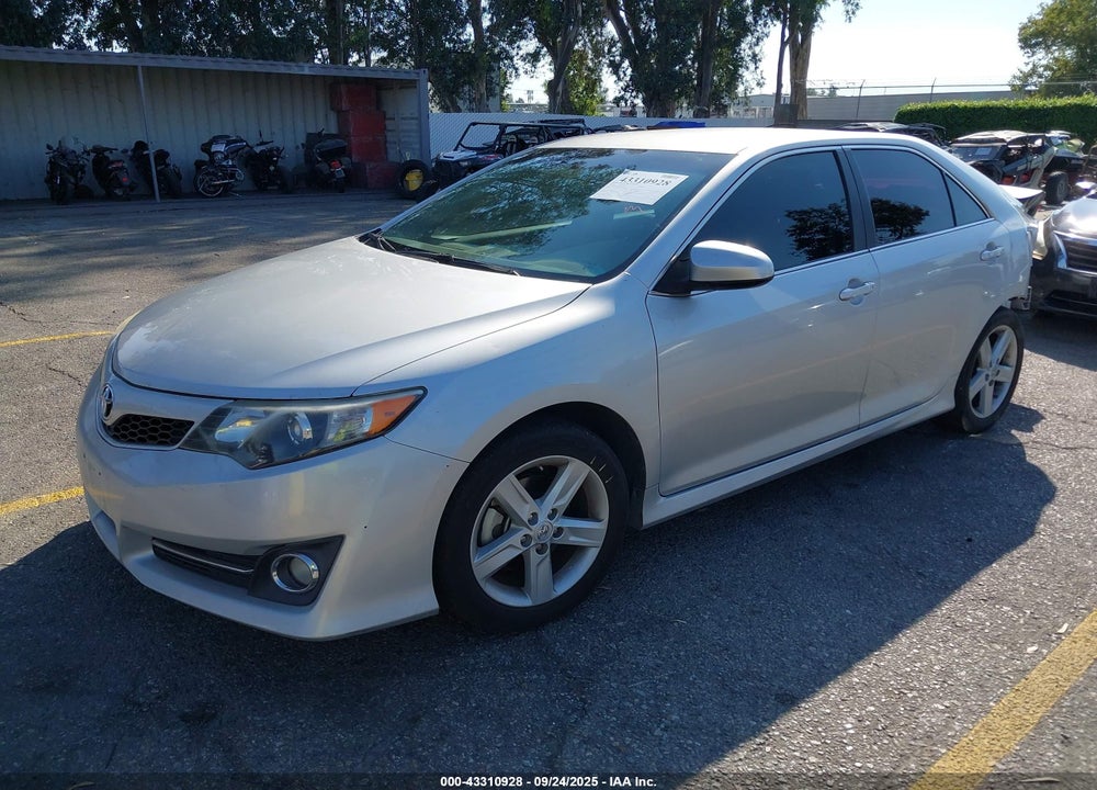 2014 TOYOTA CAMRY SE VIN: 4T1BF1FK4EU400189