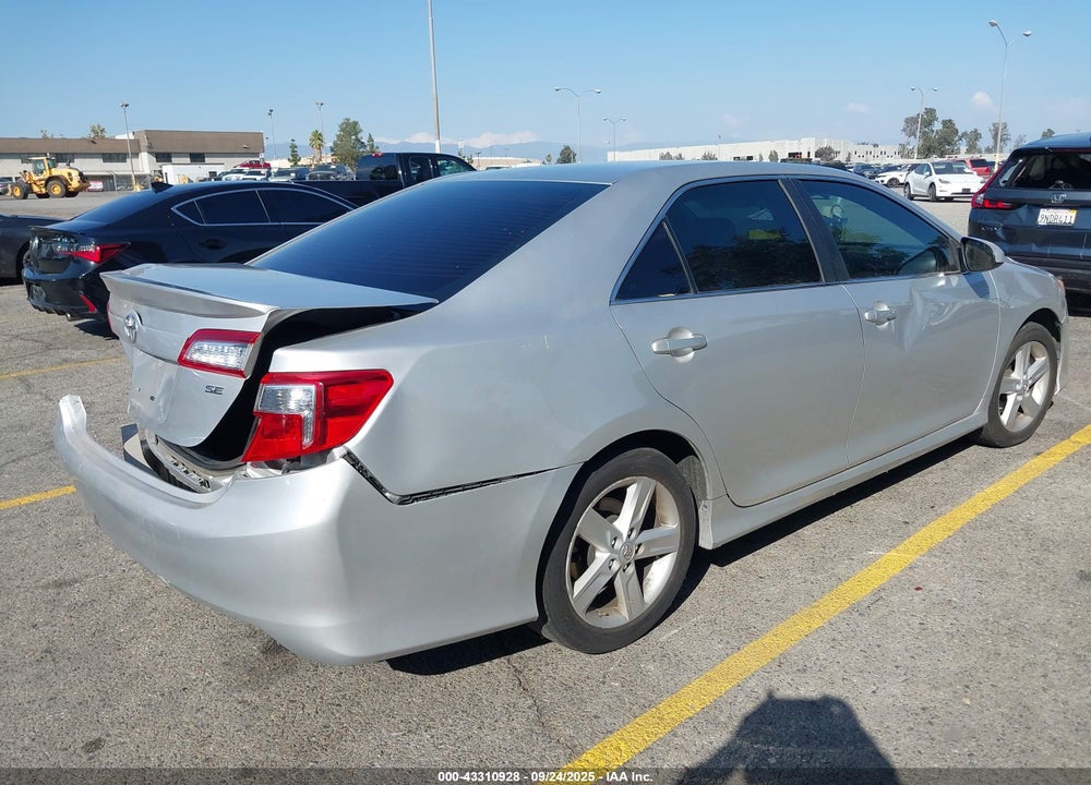 2014 TOYOTA CAMRY SE VIN: 4T1BF1FK4EU400189
