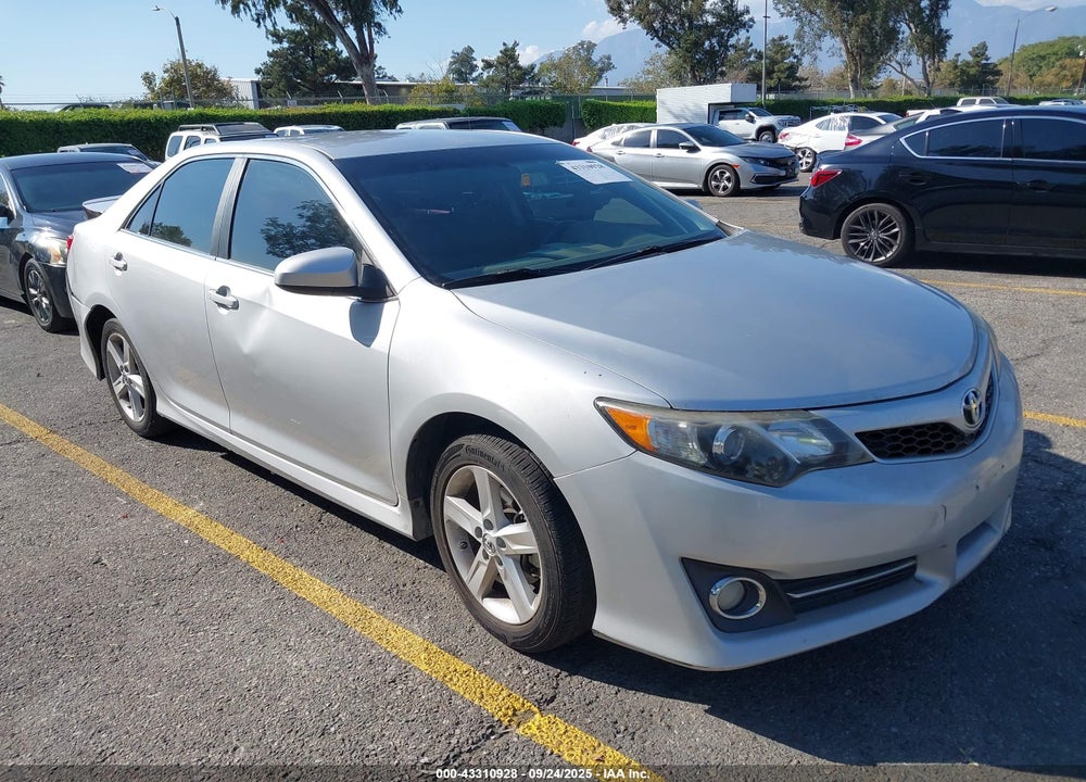 2014 TOYOTA CAMRY SE VIN: 4T1BF1FK4EU400189