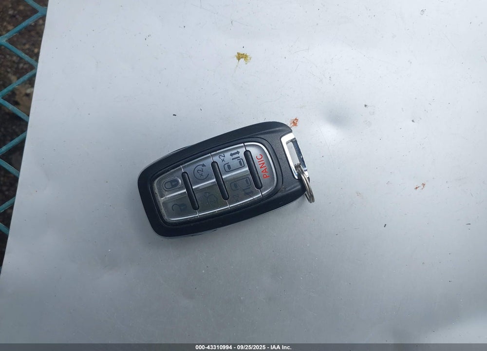 2019 CHRYSLER PACIFICA TOURING L VIN: 2C4RC1BG3KR569657