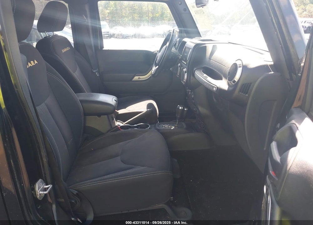 2015 JEEP WRANGLER UNLIMITED VIN: 1C4BJWEGXFL557844