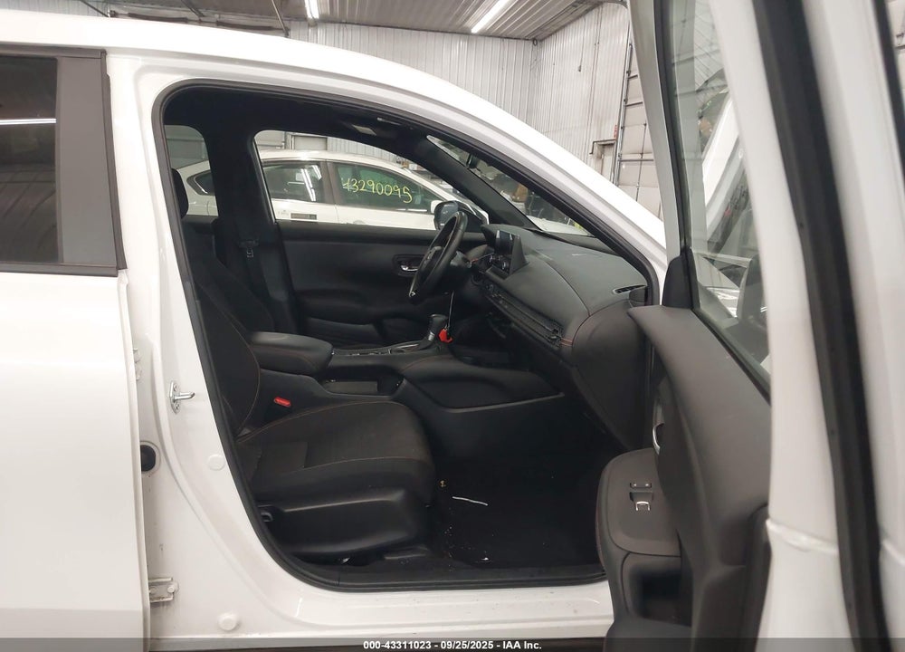 2024 HONDA HR-V VIN: 3CZRZ1H58RM722520