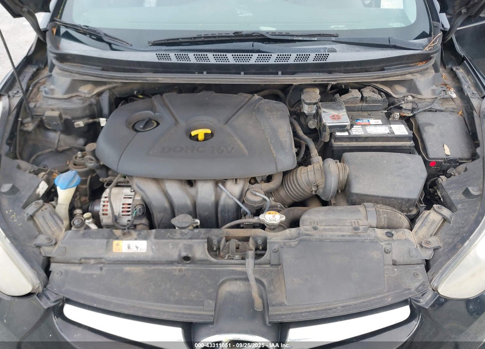 2014 HYUNDAI ELANTRA VIN: 5NPDH4AE1EH458684