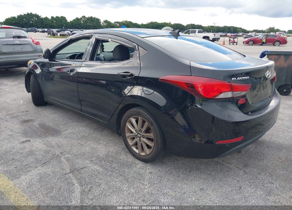 2014 HYUNDAI ELANTRA VIN: 5NPDH4AE1EH458684