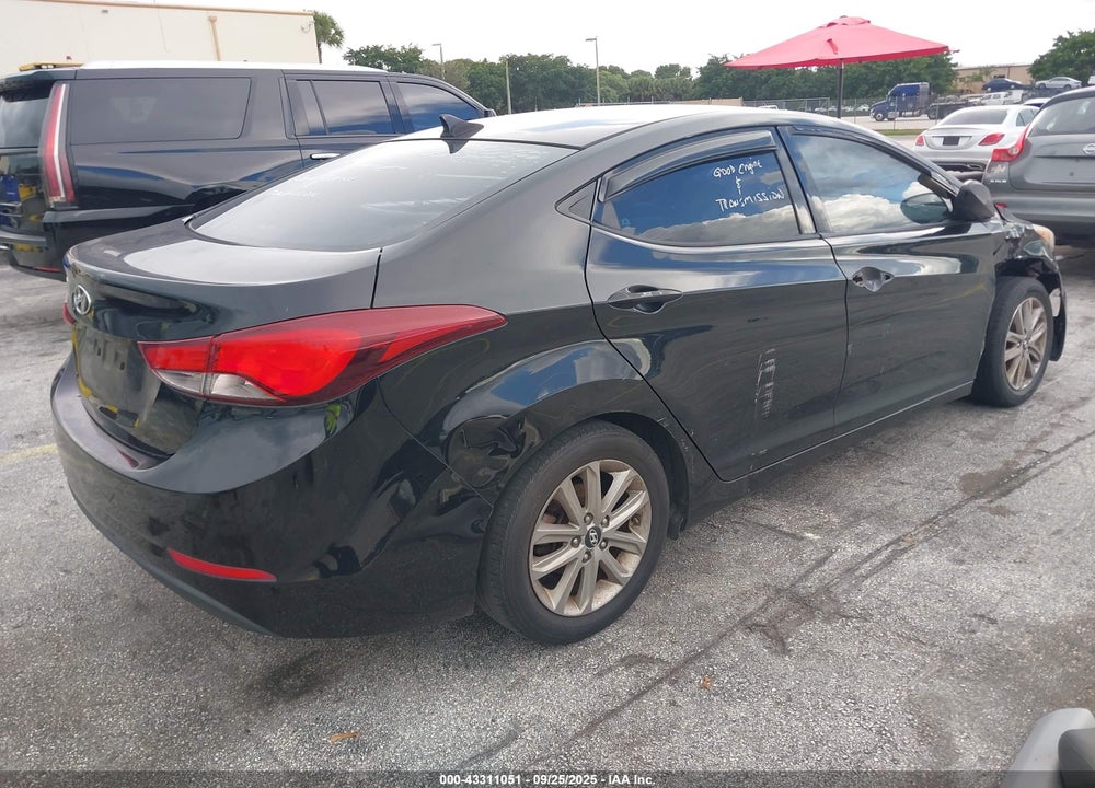2014 HYUNDAI ELANTRA VIN: 5NPDH4AE1EH458684