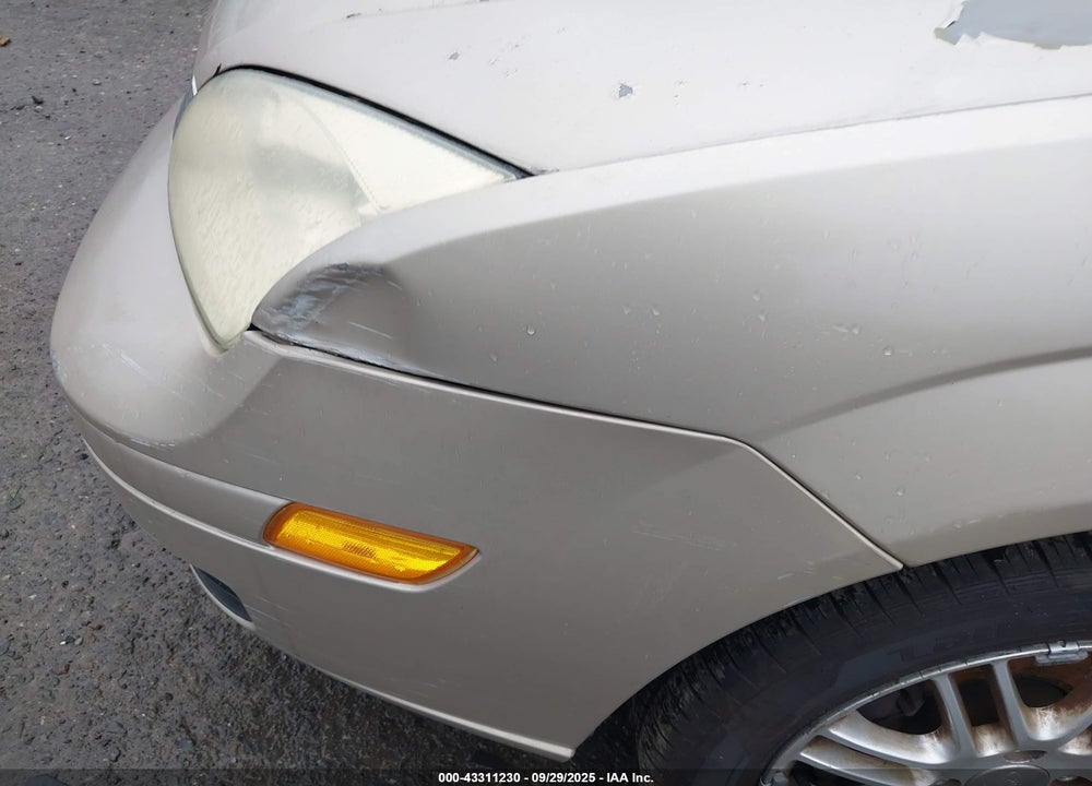 2007 FORD FOCUS VIN: 1FAFP34N97W181495