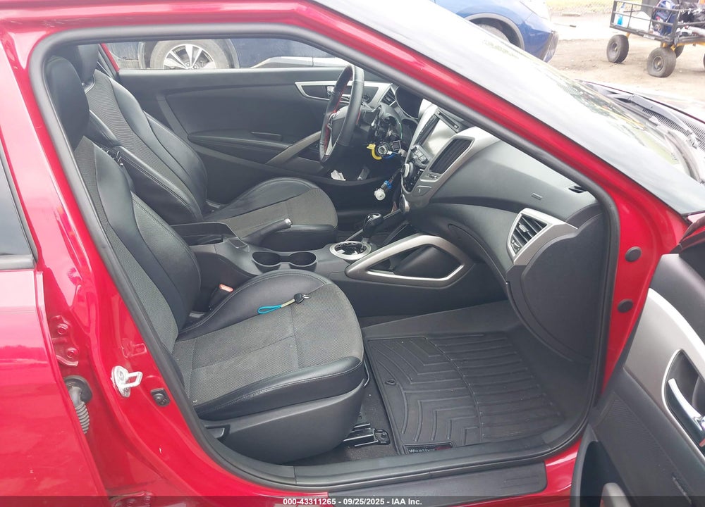 2013 HYUNDAI VELOSTER VIN: KMHTC6AD2DU144460