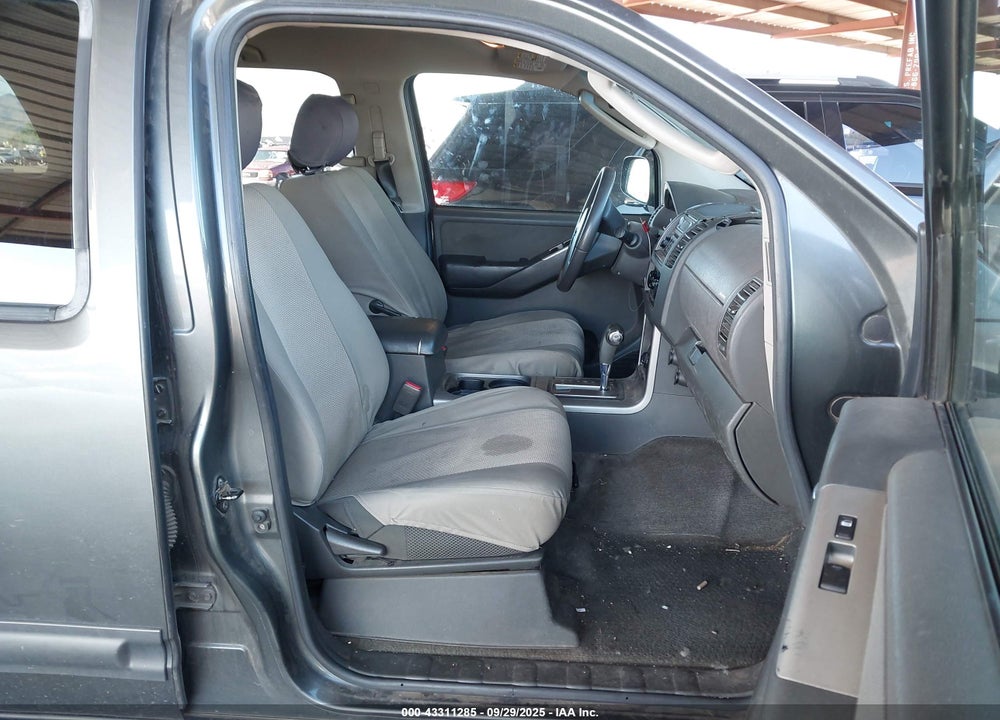 2005 NISSAN PATHFINDER VIN: 5N1AR18W05C773061
