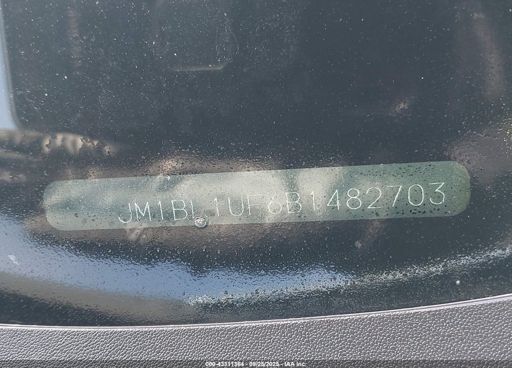 2011 MAZDA 3 VIN: JM1BL1UF6B1482703