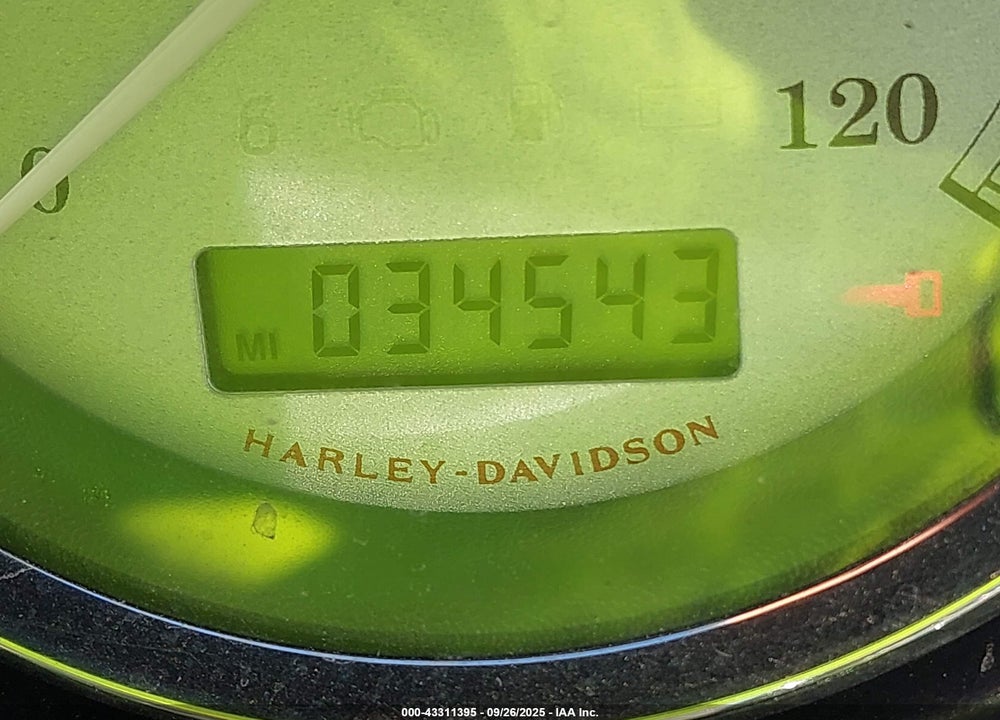 2011 HARLEY-DAVIDSON FLHX VIN: 1HD1KBM13BB602619