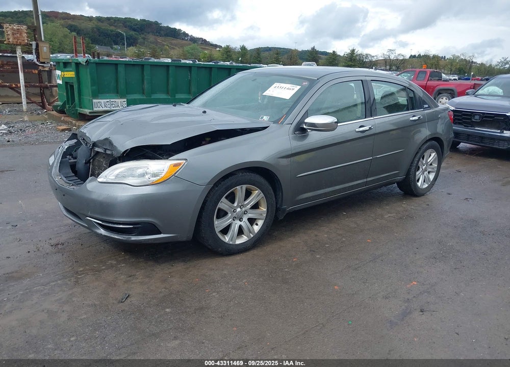 2012 CHRYSLER 200 VIN: 1C3CCBAG5CN240068