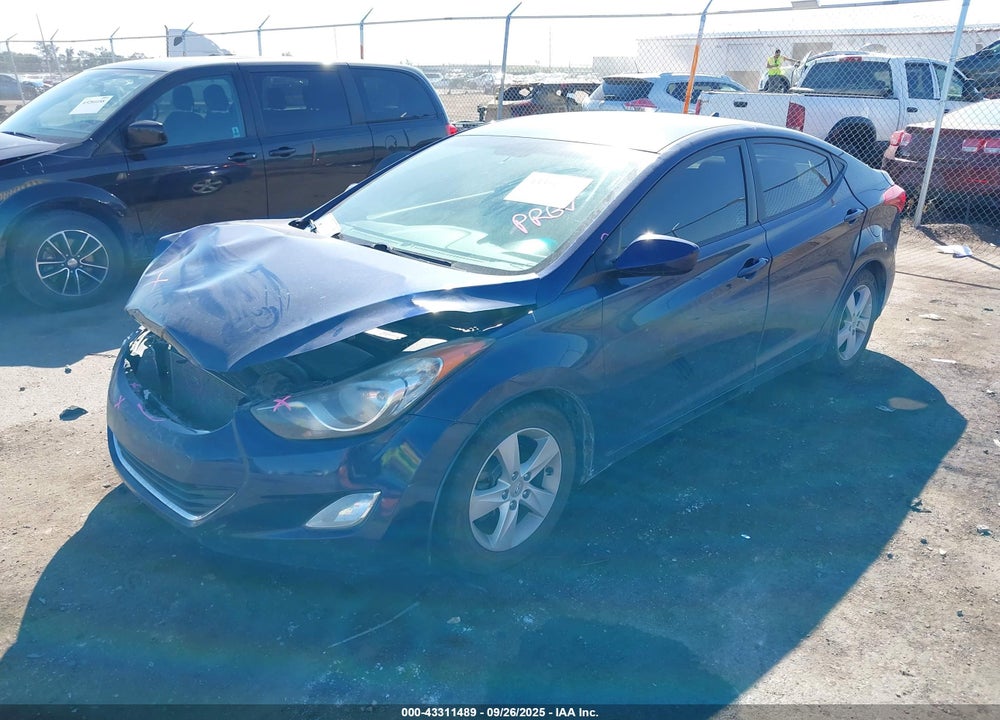 2013 HYUNDAI ELANTRA VIN: 5NPDH4AE0DH289465