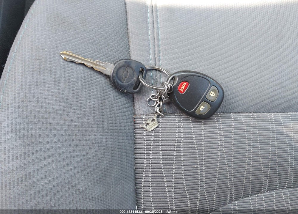 2014 CHEVROLET TRAVERSE LS VIN: 1GNKRFED4EJ335686