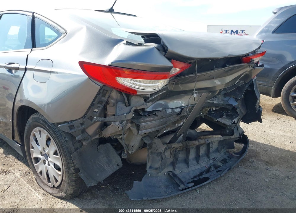 2013 FORD FUSION VIN: 3FA6P0G73DR143061