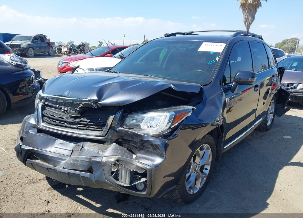 2018 SUBARU FORESTER VIN: JF2SJAWC7JH486100