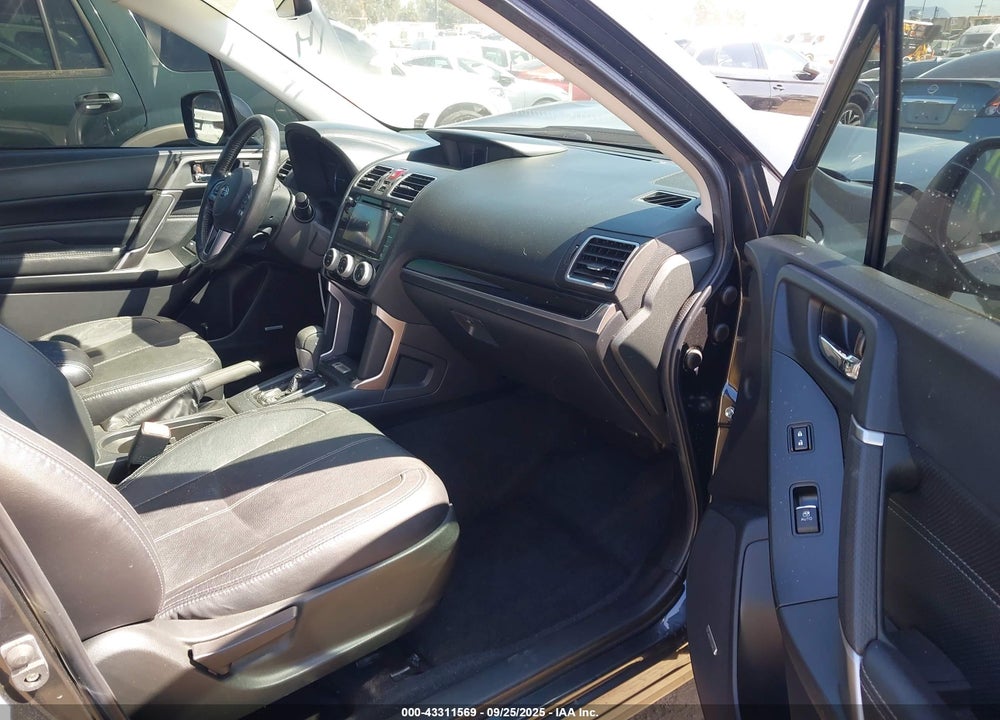 2018 SUBARU FORESTER VIN: JF2SJAWC7JH486100
