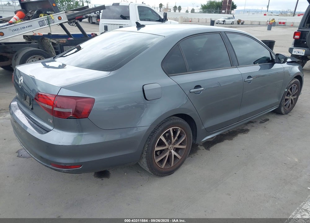 2016 VOLKSWAGEN JETTA VIN: 3VWD67AJ5GM238379
