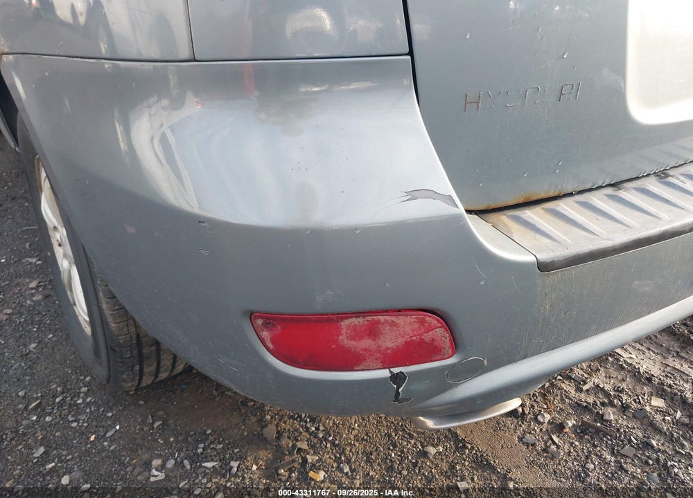 2007 HYUNDAI SANTA FE GLS VIN: 5NMSG73D57H013297