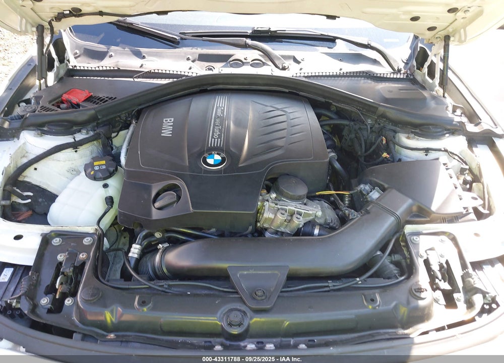 2015 BMW 3 SERIES VIN: WBA3B9C51FP705020