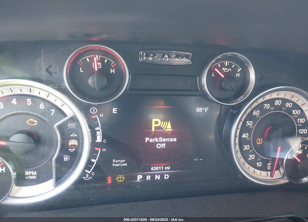 2017 RAM 1500 VIN: 1C6RR6TT5HS679339