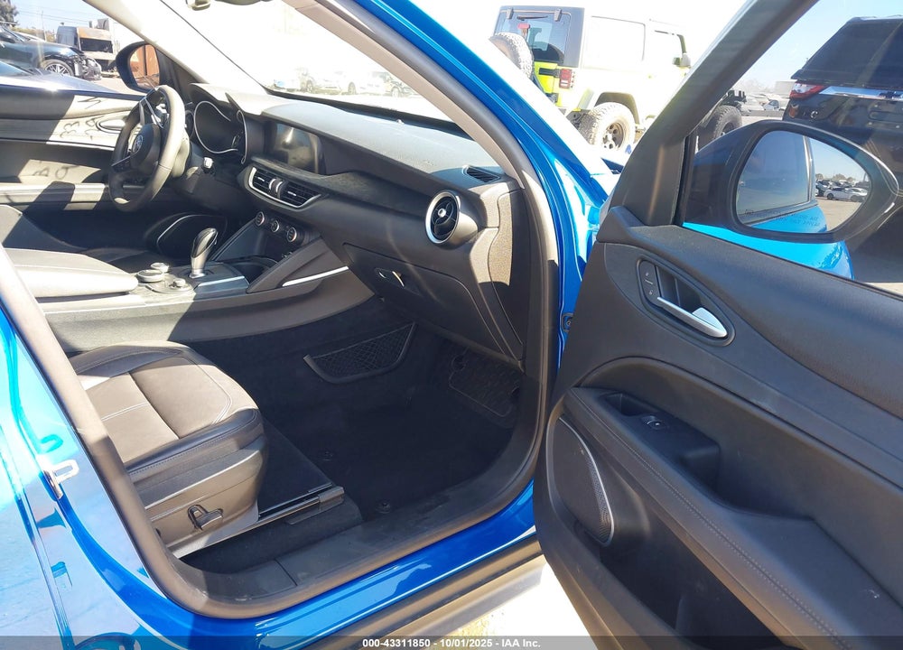 2019 ALFA ROMEO STELVIO VIN: ZASPAJAN6K7C70461