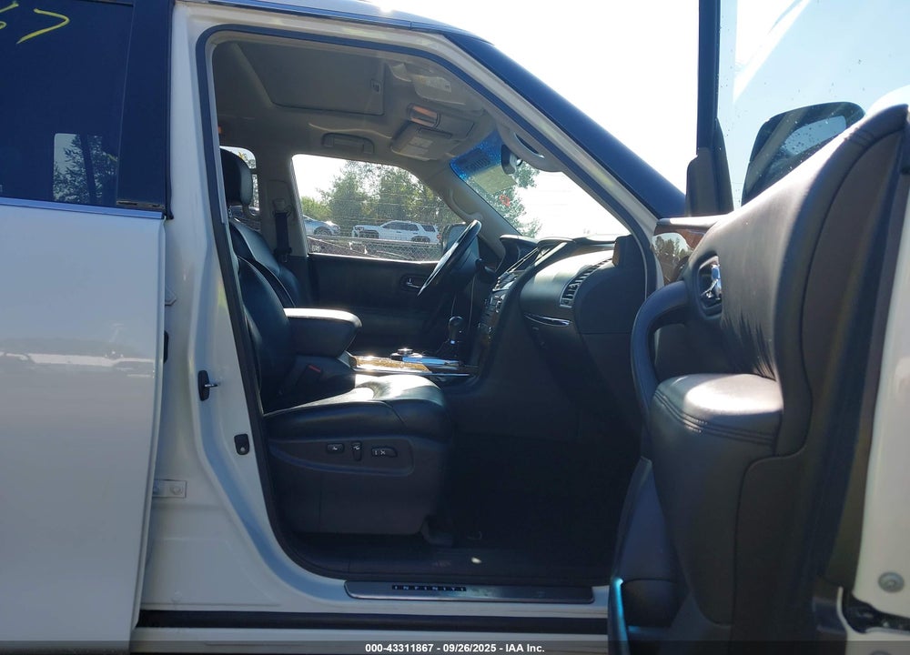 2014 INFINITI QX80 VIN: JN8AZ2NE7E9068118