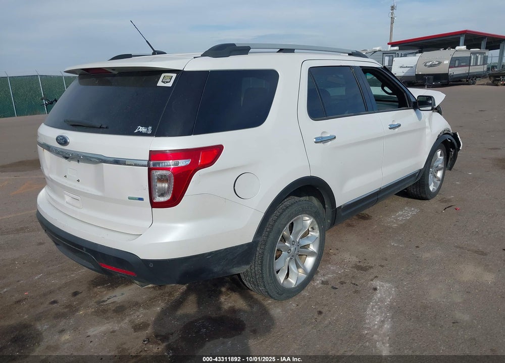 2015 FORD EXPLORER XLT VIN: 1FM5K8D87FGC64648
