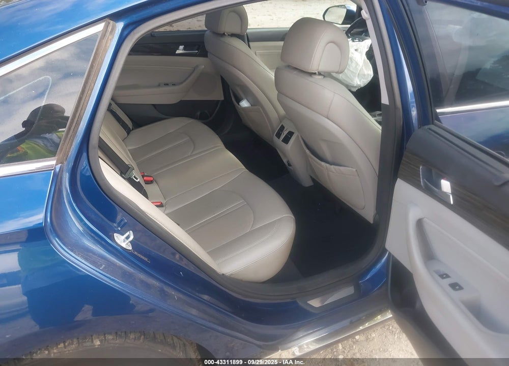 2015 HYUNDAI SONATA LIMITED VIN: 5NPE34AF5FH022319