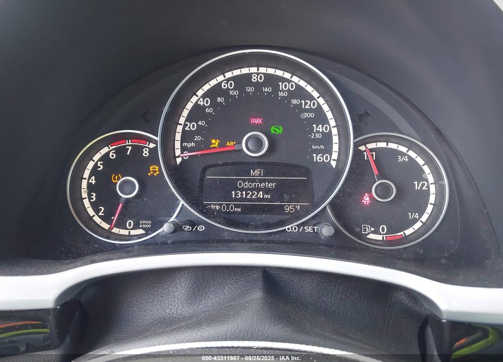 2013 VOLKSWAGEN BEETLE 2.5L VIN: 3VWJX7AT3DM605065