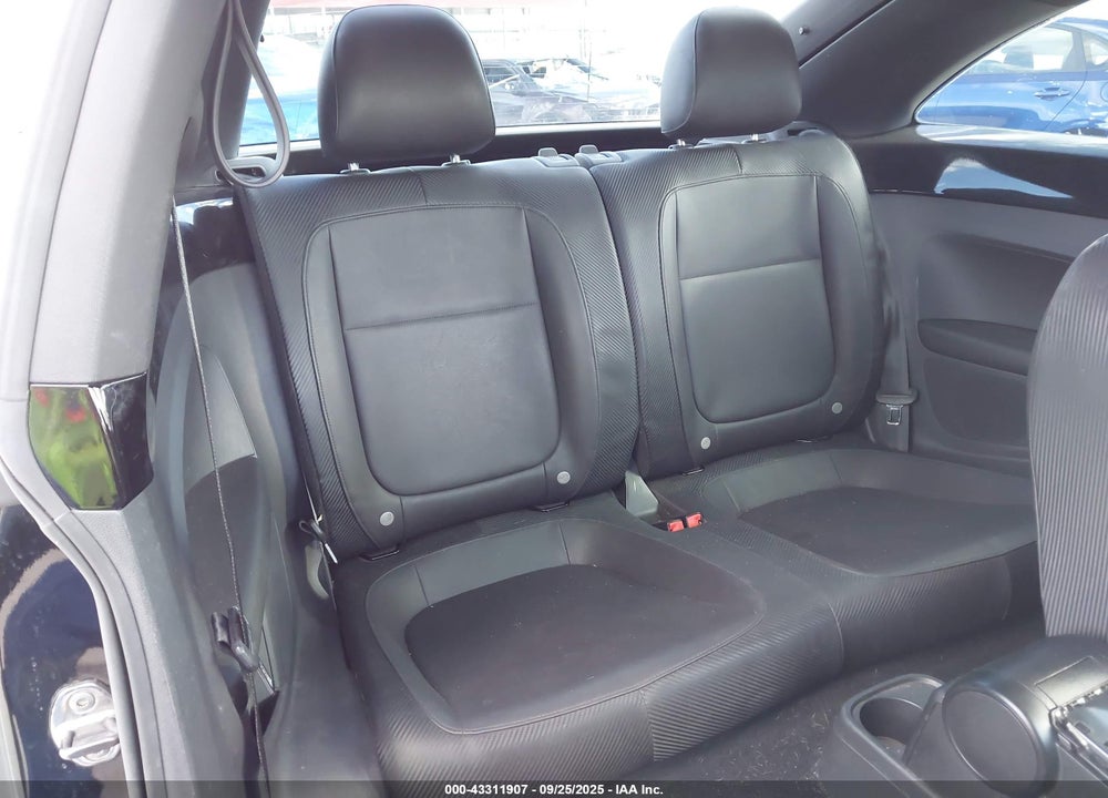 2013 VOLKSWAGEN BEETLE 2.5L VIN: 3VWJX7AT3DM605065
