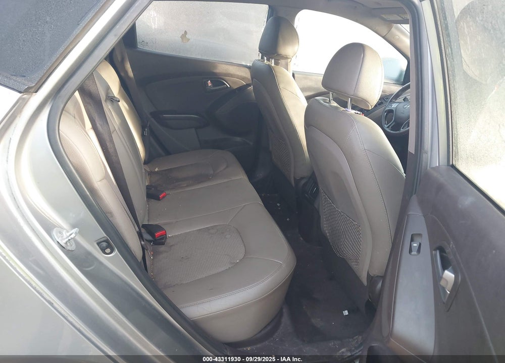 2014 HYUNDAI TUCSON SE VIN: KM8JU3AG0EU863818