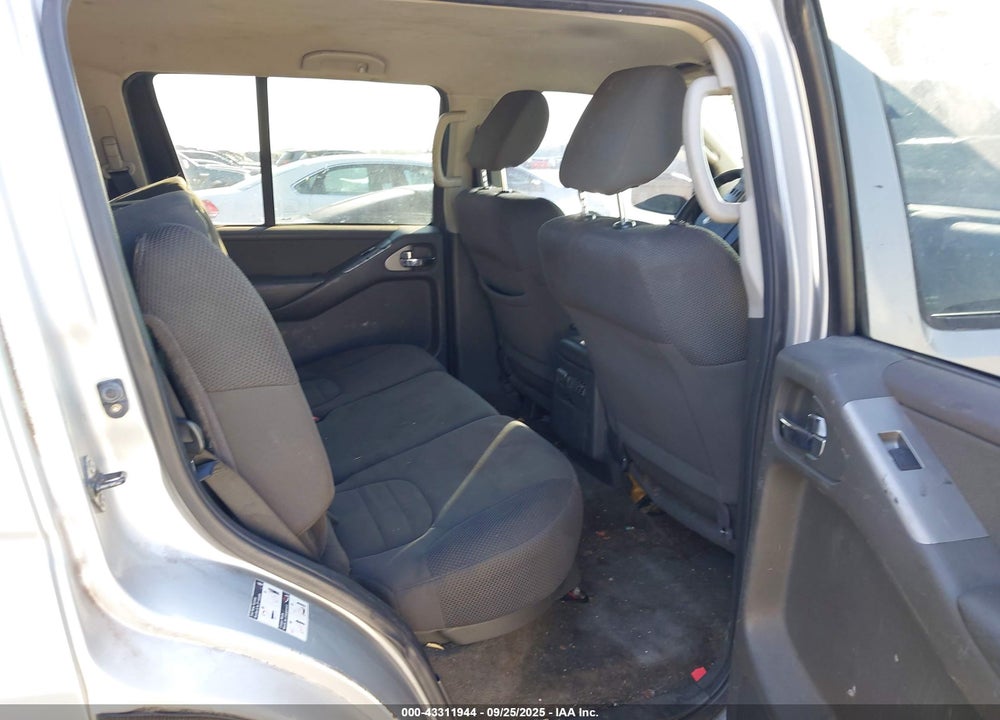 2012 NISSAN PATHFINDER S VIN: 5N1AR1NB1CC606058